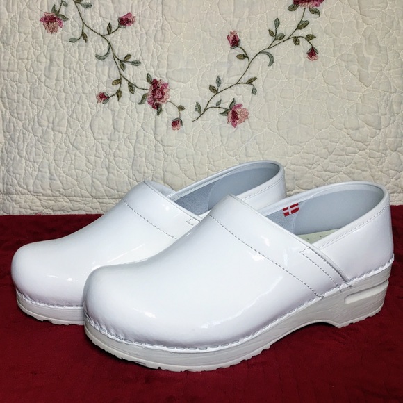 Sanita Shoes - Sanita Women’s Nursing Clogs in White - Size 38